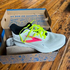 Brooks Men’s Launch GTS 9 Supportive Running Shoe Size 9